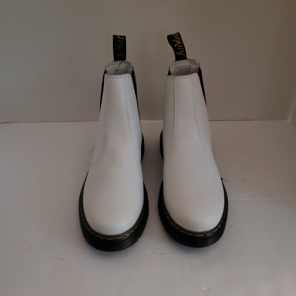 Dr. Martens Felix Chelsea Boots